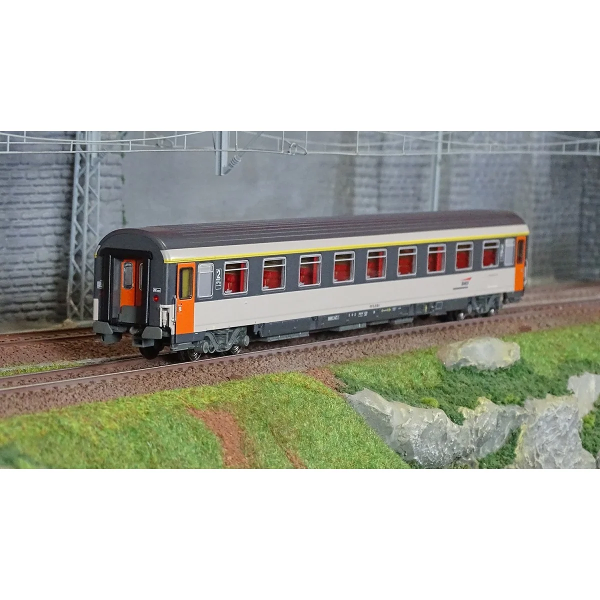 LS Models 40387 VSE B9u Passenger Car, Corail, Cap Logo - Lsm_40387