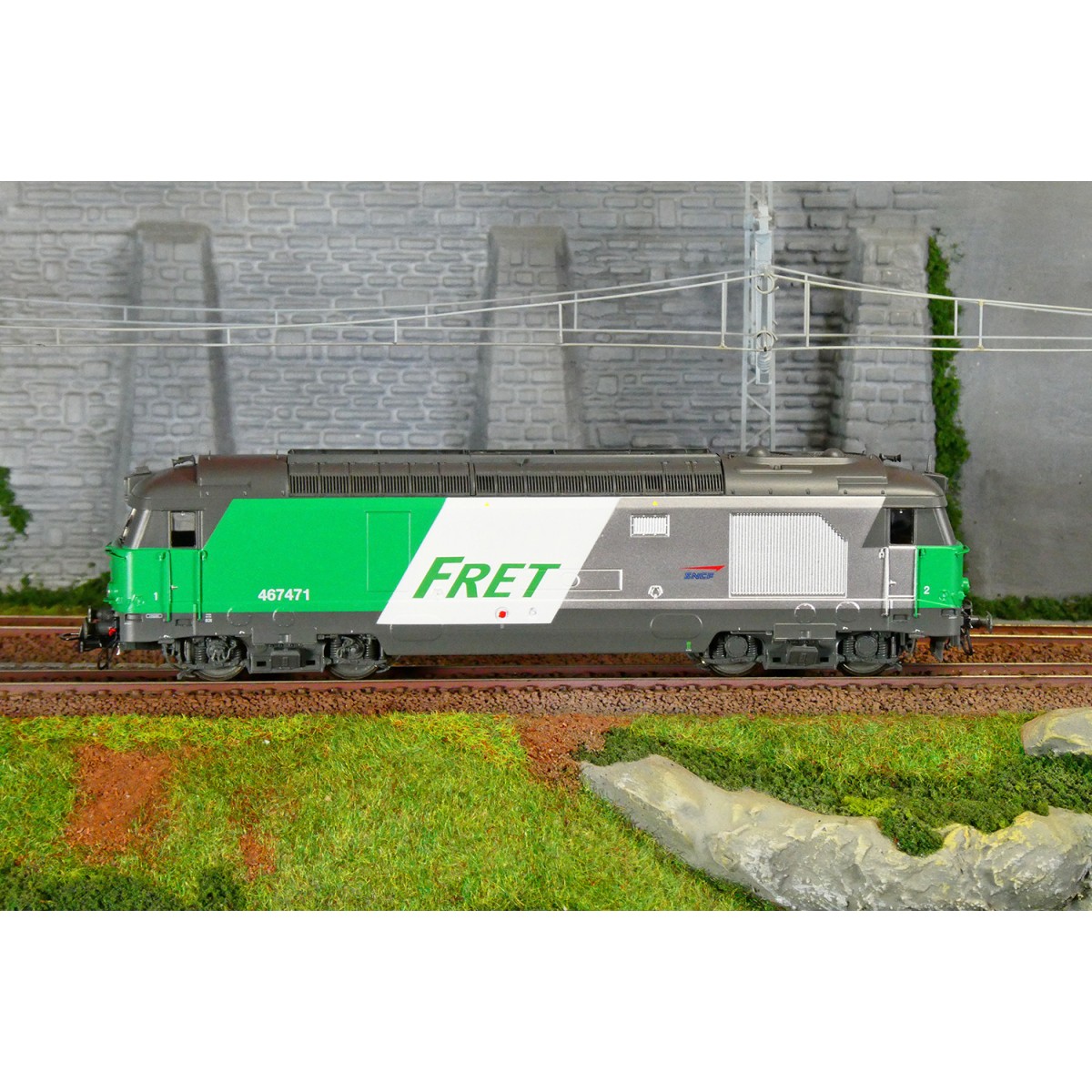 Ree Modeles MB241 BB 67471 diesel locomotive, without louvers, FRET...