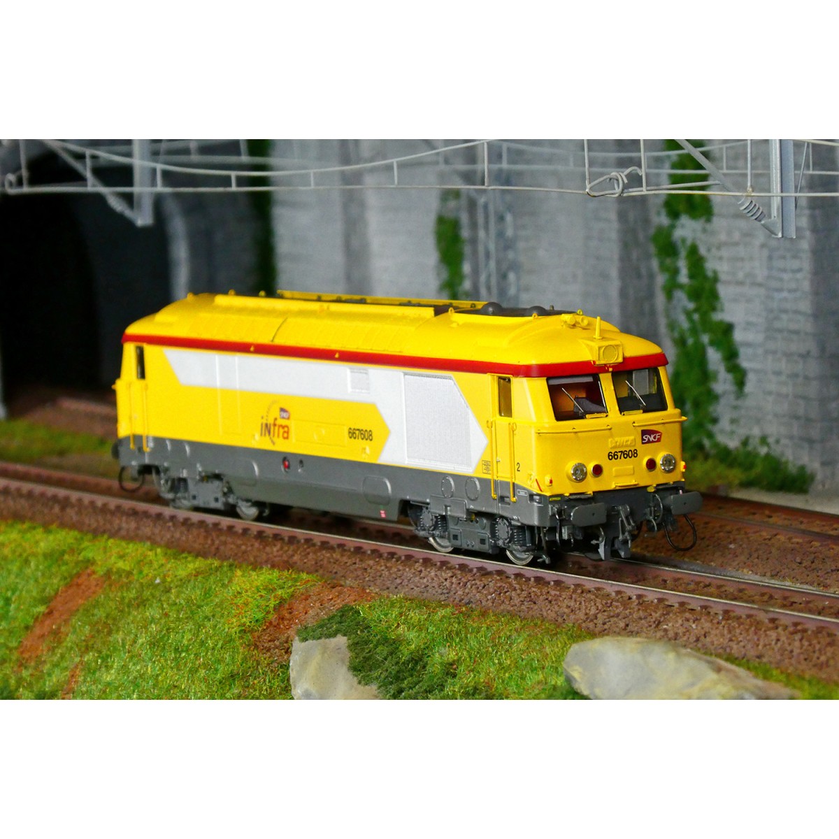 Ree Modeles MB242.S Locomotive diesel BB 67608, Livrée INFRA, SNCF, dépôt Nevers, digital sonore, fumée Ree Modeles MB-242.S - 3
