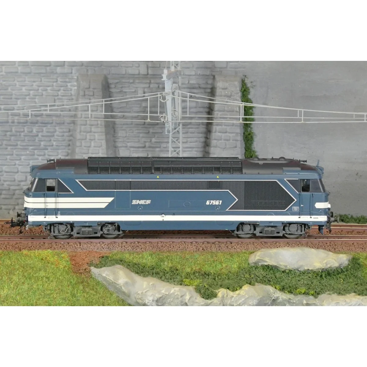 Ree Modeles MB249.S BB 67561 diesel locomotive, Nouille logo, SNCF,...