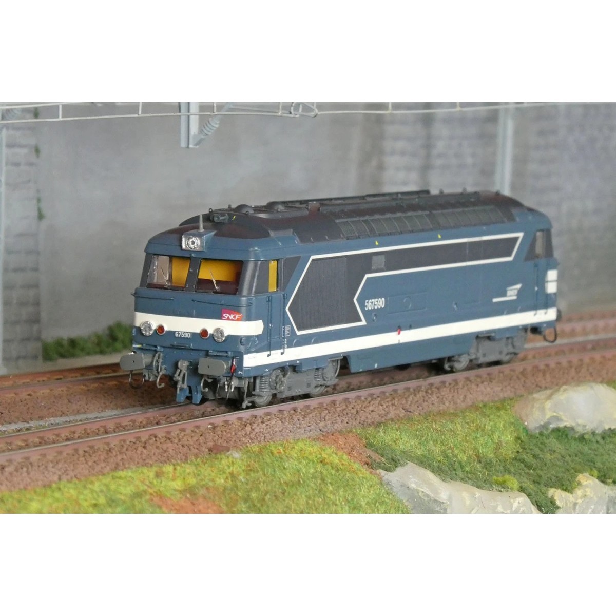 Ree Modeles MB250 BB 67590 Diesel Locomotive, Cap/Carmillon Logo, S...
