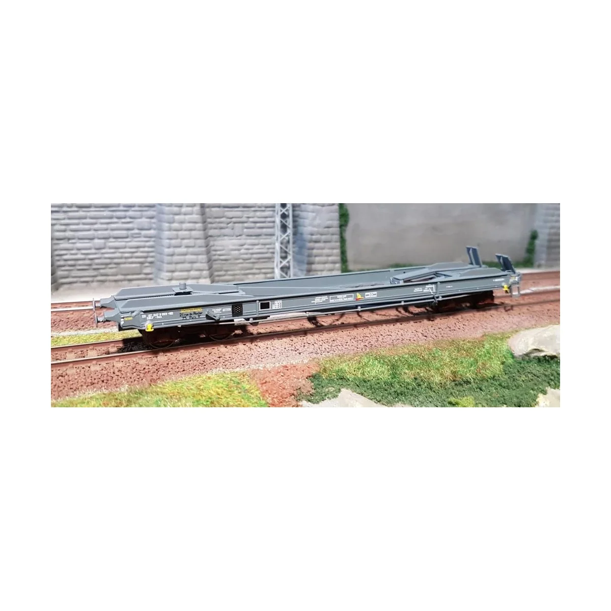 LS Models 30136 KB NOVATRANS Container Flat Wagon, Grey Blue - Ls m... LS Models 30136 KB NOVATRANS Container Flat Wagon, Grey Blue - Ls m...
