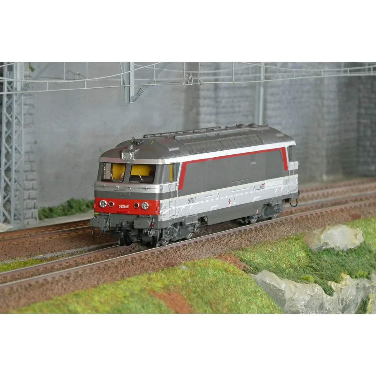 Ree Modeles MB251.S BB 67547 diesel locomotive, Multiservices liver...