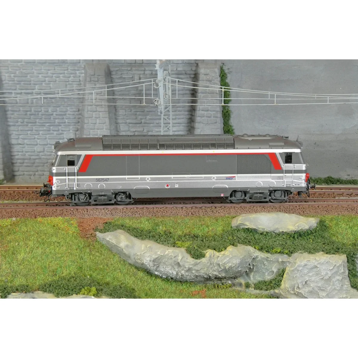Ree Modeles MB251 BB 67547 diesel locomotive, Multiservices livery,...