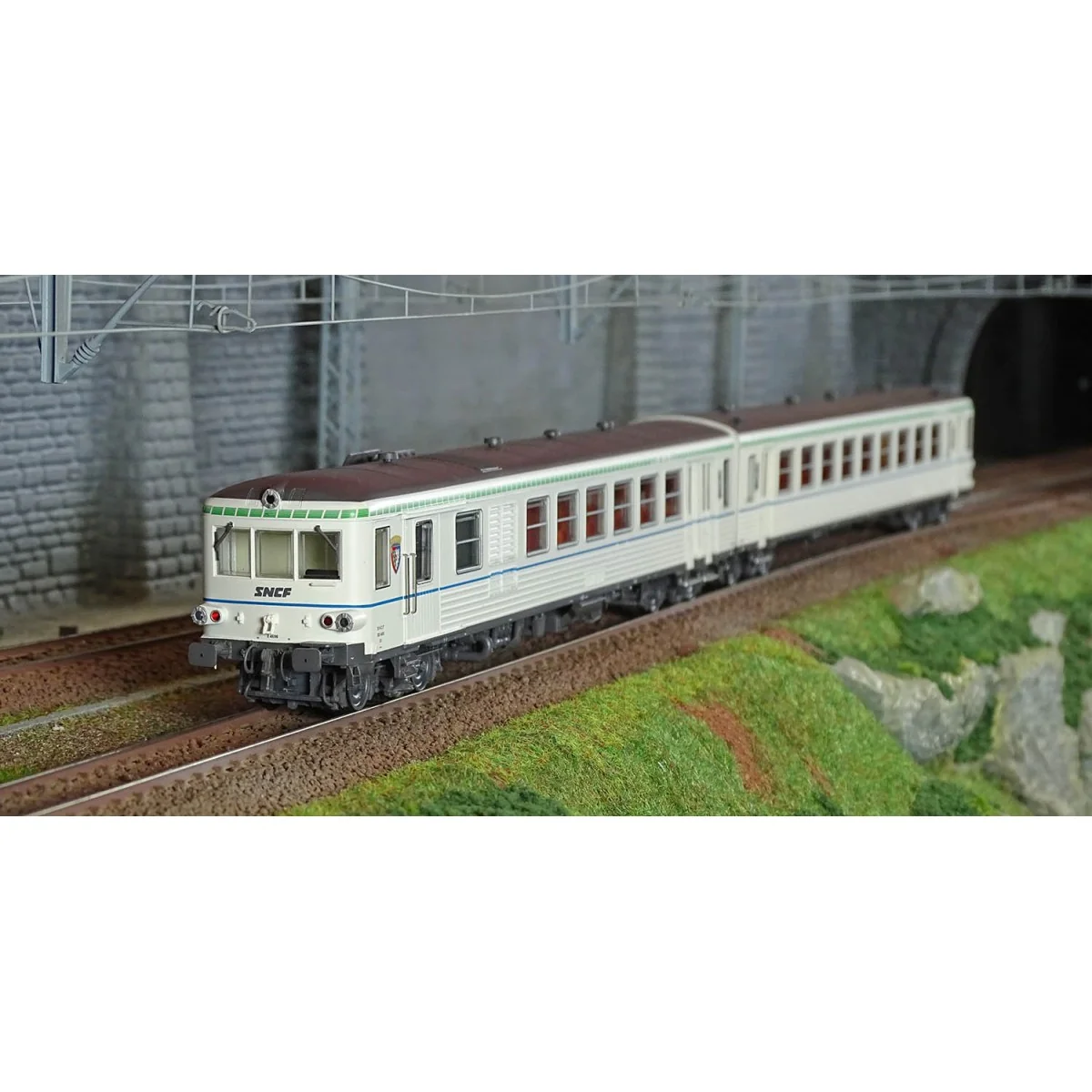 LS Models 10030 EAD X4696 - XR8690 Railcar, Light Modernization, Pa...
