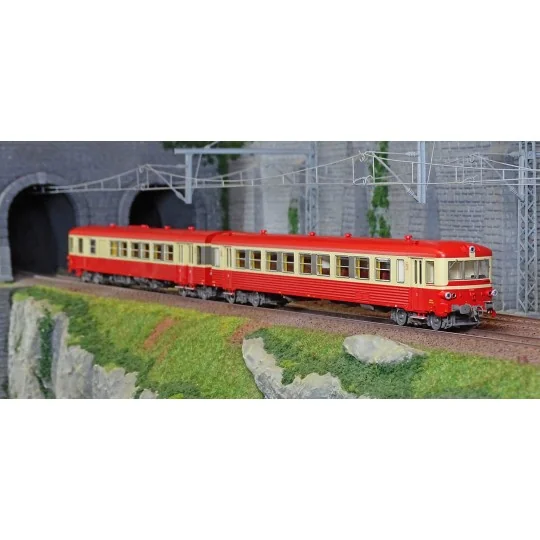 Lsm_10039-LS Models 10039 EAD X4687 - XR8684 railcar, cream red, 1973 livery, Lyon-Vaise