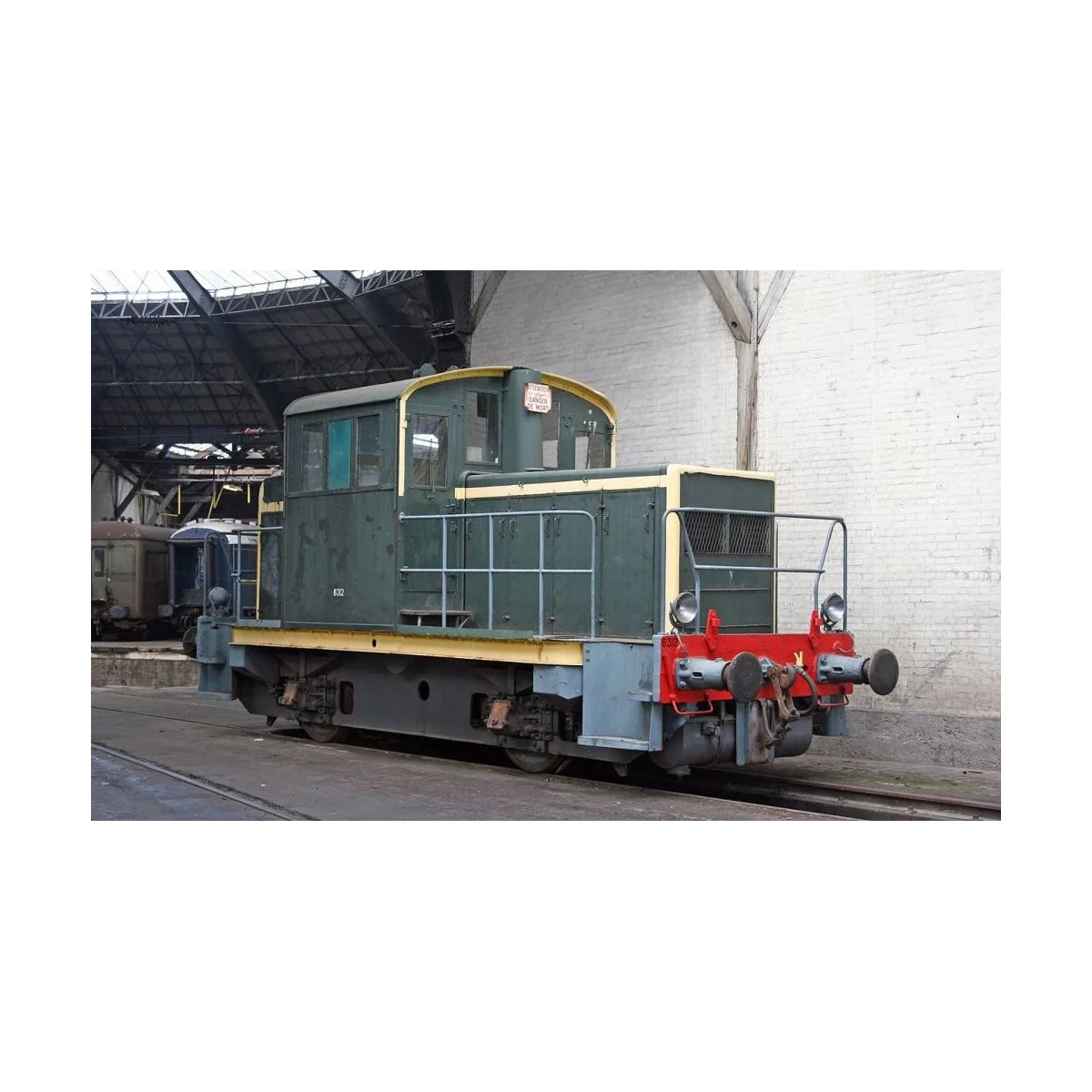 Esu S0047 Micro Décodeur sonore, Loksound V5, pour locomotive diesel Y6200/Y6400, SNCF Esu Esu_S0047 - 1 Esu S0047 Micro Décodeur sonore, Loksound V5, pour locomotive diesel Y6200/Y6400, SNCF Esu Esu_S0047 - 1