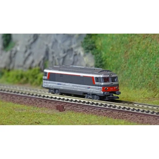 AZAR_L01-MS2A-Azar L01-MS2A BB 67619 diesel locomotive, SNCF, Multiservices livery, cap logo, Z scale