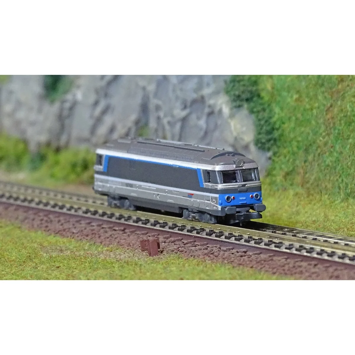 Azar L01-IS1A BB 67424 diesel locomotive, SNCF, Isabelle livery, ca...