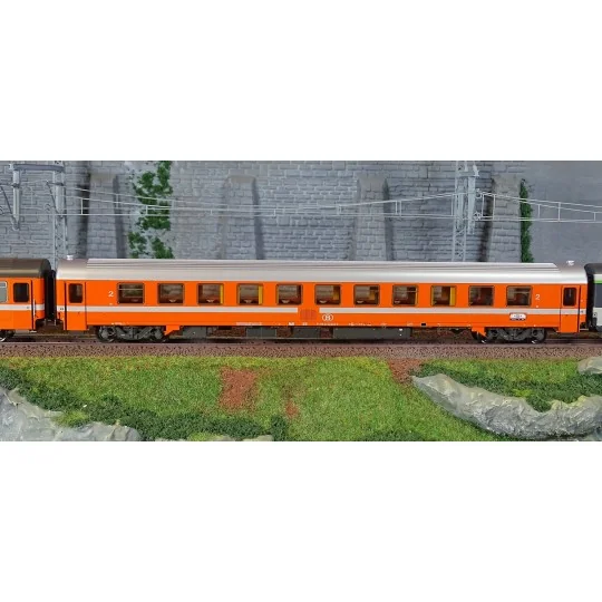 MW_2007-Models World 2007 Set of 7 cars, "Vauban" Express train, SNCF, SNCB