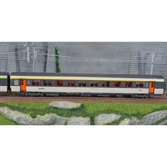 Models Word 2007 Set de 7 voitures, train Express "Vauban", SNCF, SNCB Models World MW_2007 - 9 MW_2007-Models Word 2007 Set de 7 voitures, train Express "Vauban", SNCF, SNCB