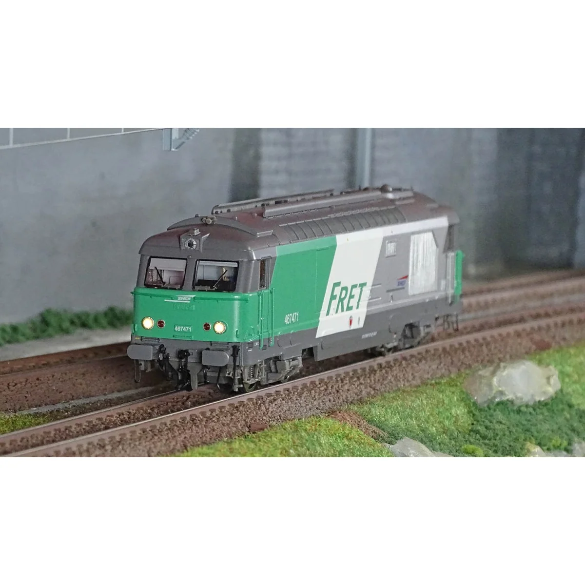 Jouef HJ2342S BB 467471 diesel locomotive, SNCF, FRET livery, digit...