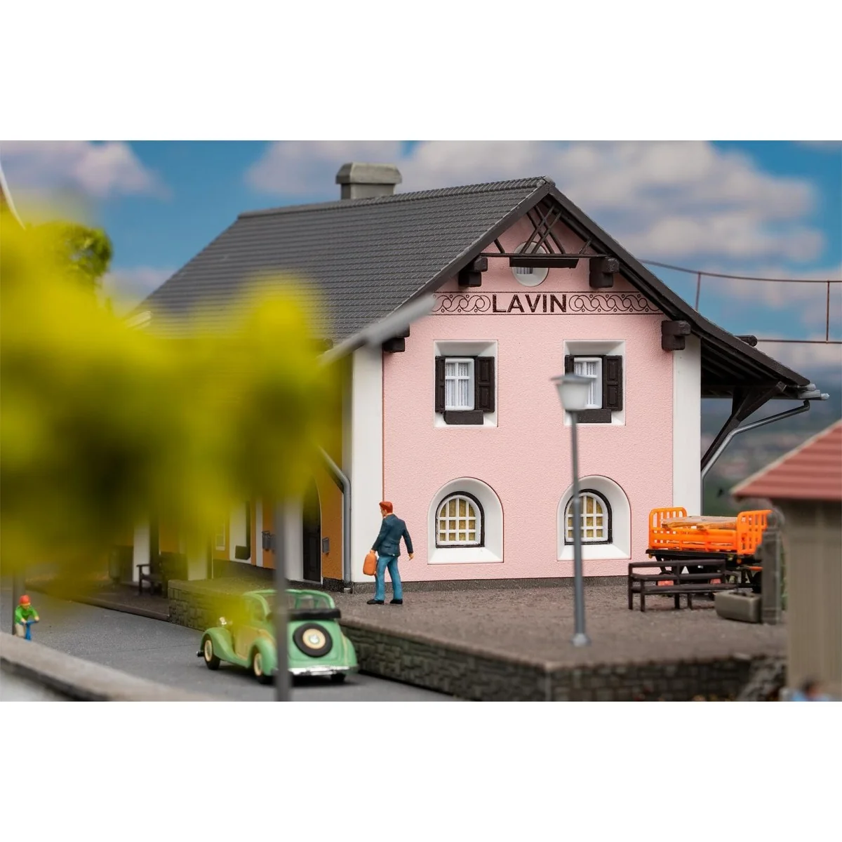 Faller 110134 Model Kit, Lavin Station Faller 110134 Model Kit, Lavin Station