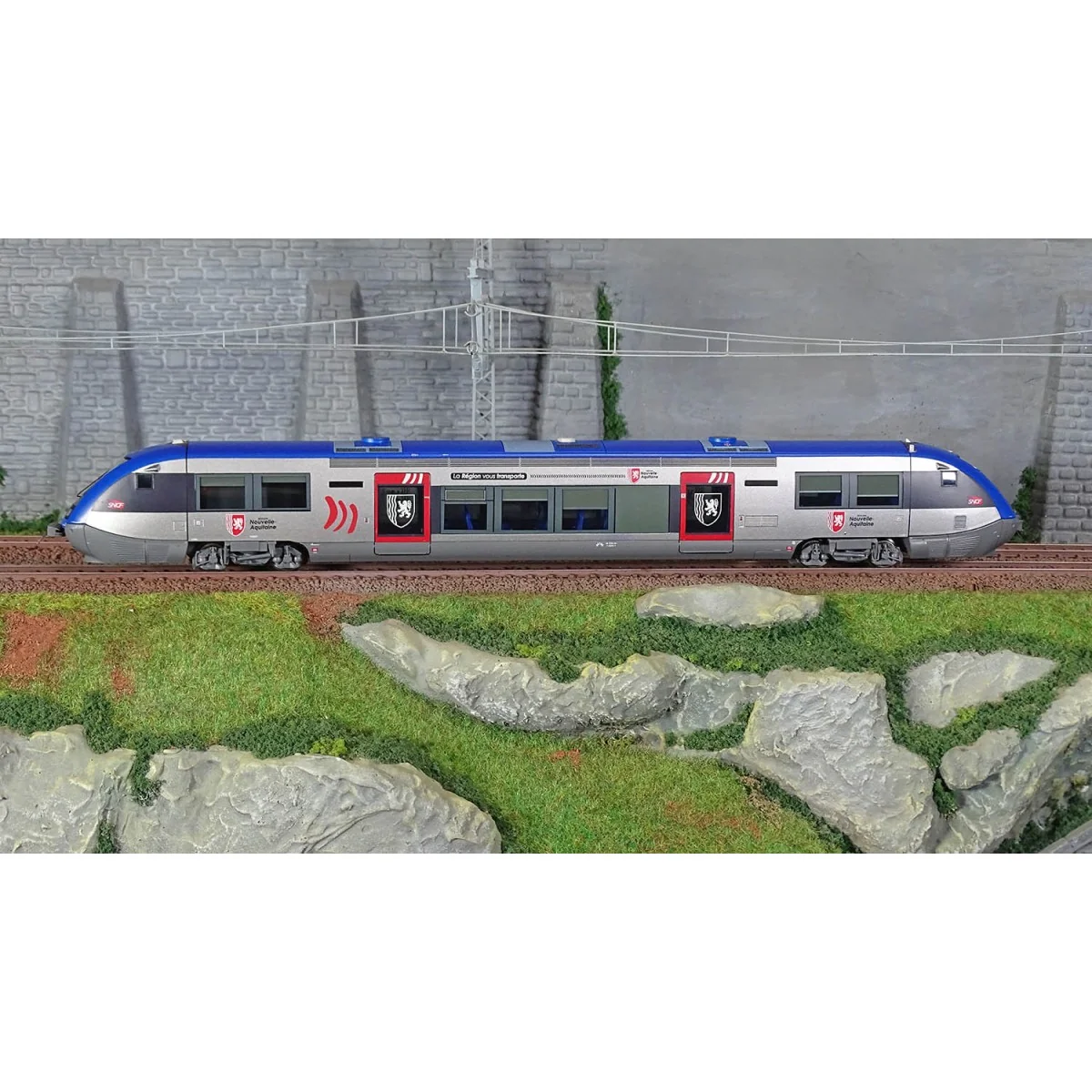 Jouef HJ2438 Autorail diesel X 73500, SNCF, Nouvelle Aquitaine (Bordeaux) Jouef HJ2438 - 2