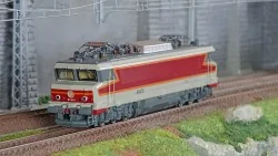 Jouef HJ2454S Locomotive électrique bi-courant CC 21001, Grand Confort, logo nouille, SNCF, digitale sonore Jouef HJ2454S - 1