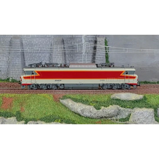 Jouef HJ2454S Locomotive électrique bi-courant CC 21001, Grand Confort, logo nouille, SNCF, digitale sonore Jouef HJ2454S - 2 HJ2454S-Jouef HJ2454S Locomotive électrique bi-courant CC 21001, Grand Confort, logo nouille, SNCF, digitale sonore