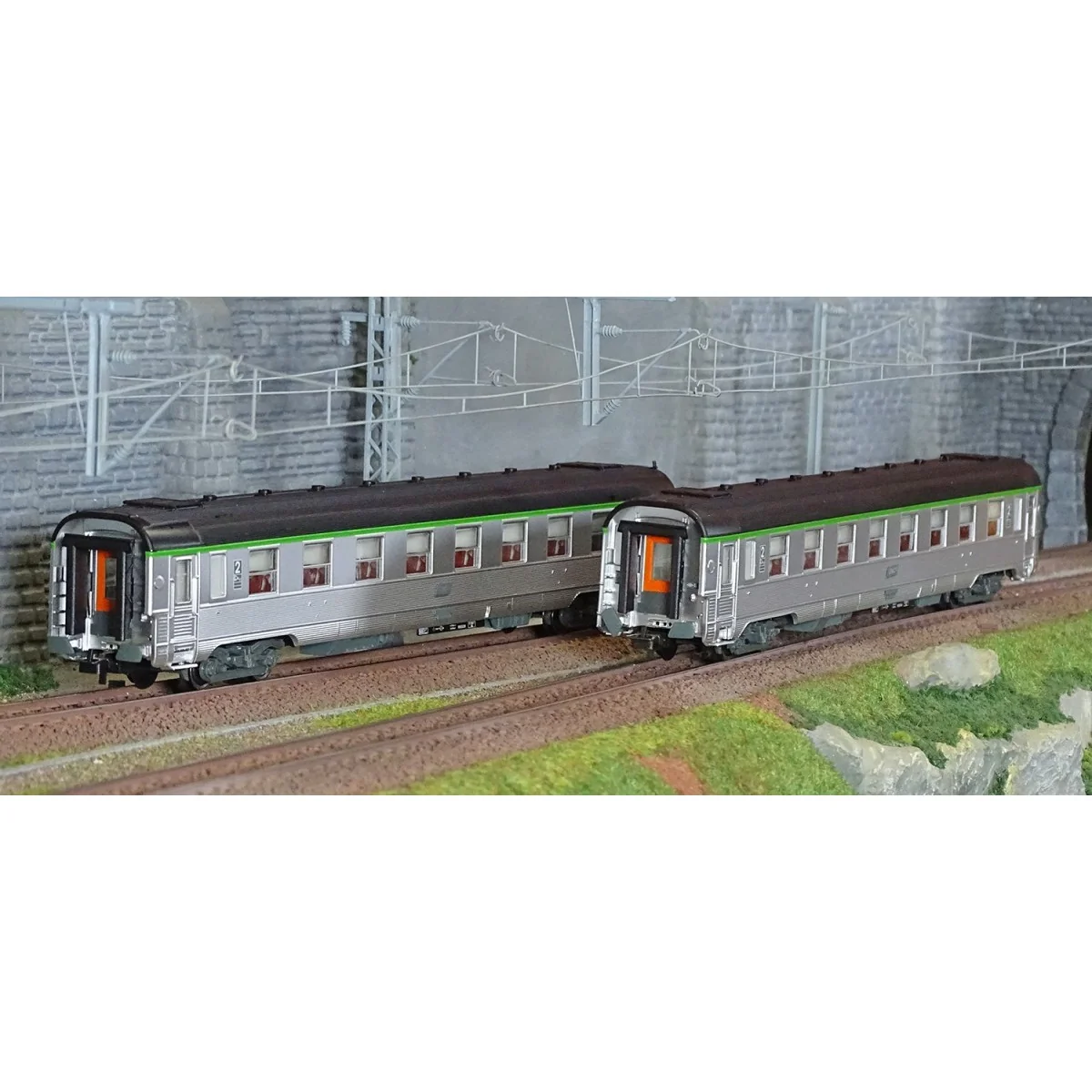 Jouef HJ4177 Set of 2 short passenger cars DEV Inox, SNCF, Corail c...