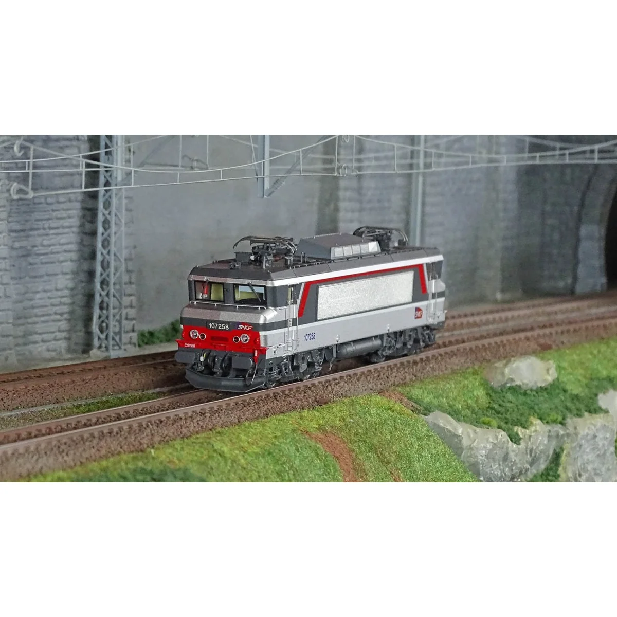 LS Models 11208 Electric locomotive BB 1107258 SNCF, Corail+, Carmi...