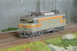 Ls Models 11105 Locomotive électrique BB 22356 SNCF, gris béton/orange, Blason LORIENT, Rennes Ls models Lsm_11105 - 1