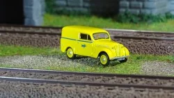 Ree Modeles CB169 Voiture Renault JUVAQUATRE, Fourgon tôlé, LA POSTE, Jaune Ree Modeles CB-169 - 1