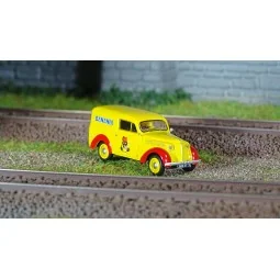 Ree Modeles CB171 Renault JUVAQUATRE Van, Panel Van, BANANIA - CB-171