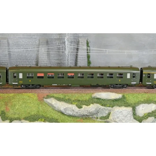 VB-389-Ree Modeles VB389 Set of 3 short DEV AO passenger cars, SNCF, B10 U52 / A8, green 306, ep.III