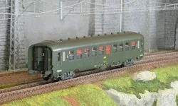 Ree Modeles VB393 Voiture voyageurs DEV AO courte, SNCF, B10 U52, vert 301, ep.IV Ree Modeles VB-393 - 1
