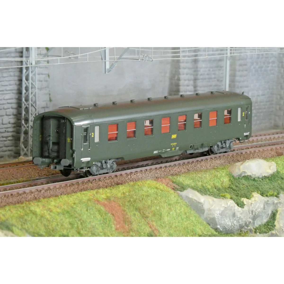 Ree Modeles VB395 Short DEV AO passenger car, SNCF, B8 ex-A8 U53, g...