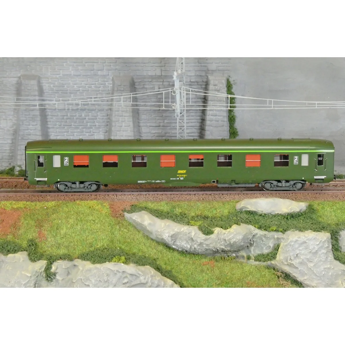 Ree Modeles VB397 Voiture voyageurs DEV AO courte, SNCF, B8 ex-A8 U53, vert 302, ep.IV-V Ree Modeles VB-397 - 2