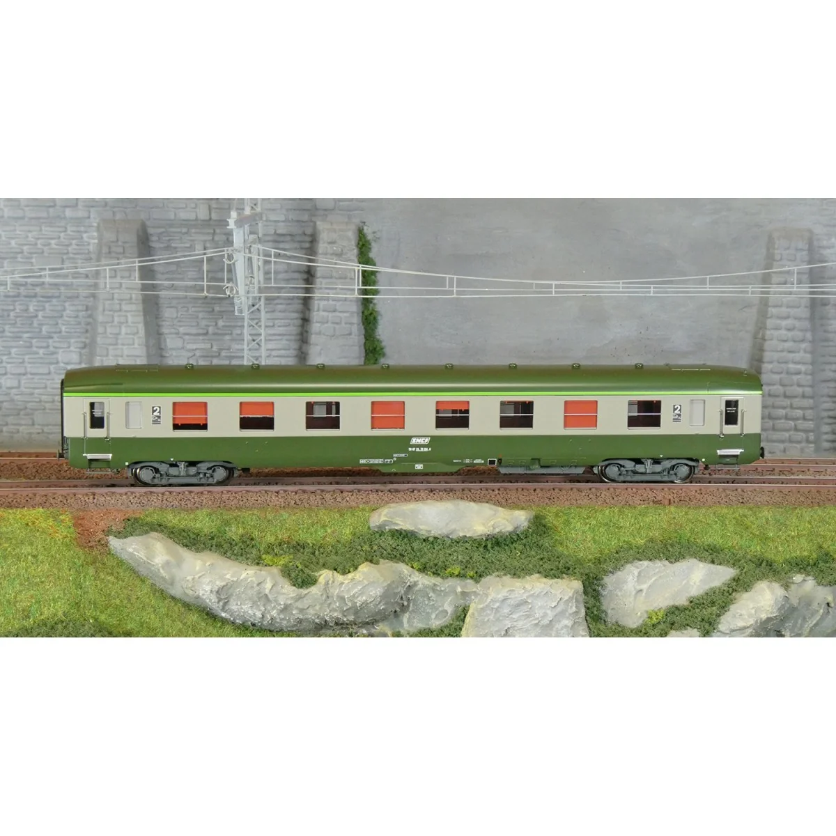 Ree Modeles VB398 Short DEV AO passenger car, SNCF, B8 ex-A8 U53, g...