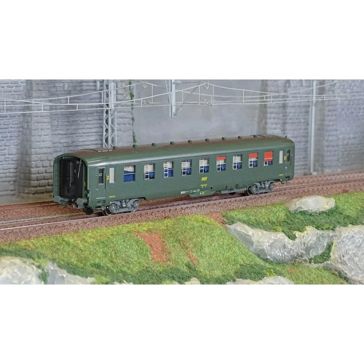 Ree Modeles VB406 Voiture voyageurs DEV AO Couchettes, SNCF, B9c9, Vert 301, logo encadré, ep.IV Ree Modeles VB-406 - 1