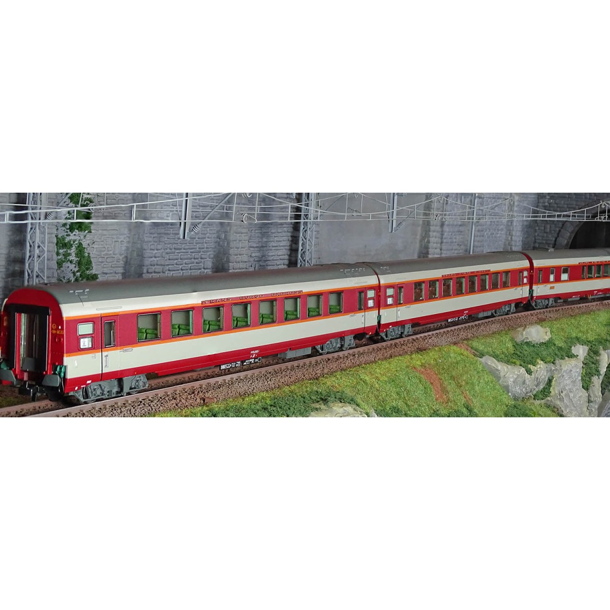 Jouef HJ4191 Set of 3 Grand Confort passenger cars TEE Le Kléber, S...
