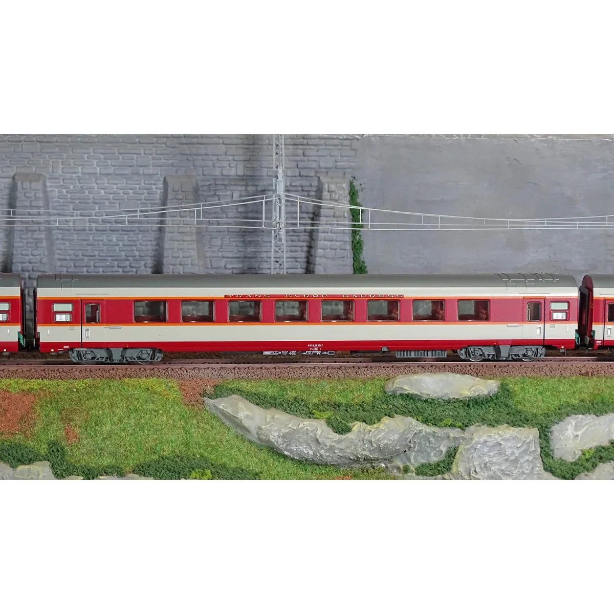 Jouef HJ4191 Set de 3 voitures voyageurs Grand Confort TEE Le Kléber, SNCF, A8u / A8tu / Vru, éclairées Jouef HJ4191 - 4