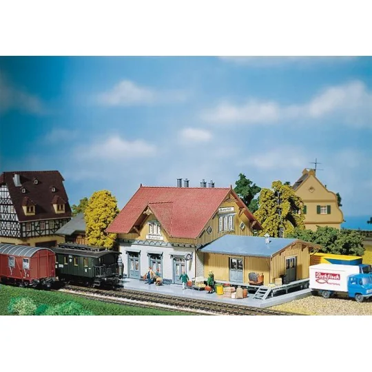 Faller 110097 Maquette, Gare de Beaufort Faller Faller_110097 - 1 Faller_110097-Faller 110097 Maquette, Gare de Beaufort