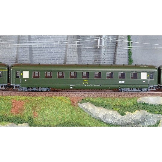 Marklin_43230-Marklin 43230 Set of 3 passenger cars, SNCF, 2x 2nd class and 1x 1st/2nd class