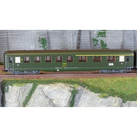 Marklin_43230-Marklin 43230 Set of 3 passenger cars, SNCF, 2x 2nd class and 1x 1st/2nd class