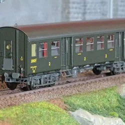 EPM 41.33.07 Voiture Romilly, B9 1/2t, châssis gris, logo encadré jaune, SNCF, éclairé EPM, Euro Passion Models EPM_41.33.07 - 1