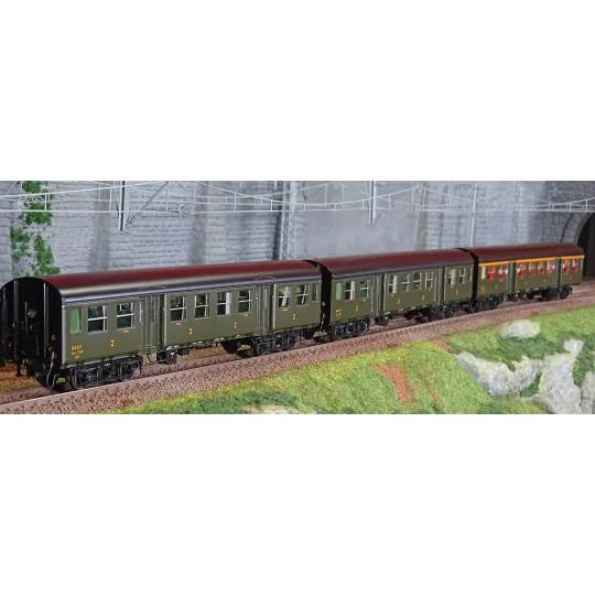 EPM_41.33.09-EPM 41.33.09 Set of 3 Romilly coaches, Atmyp + Btmyfp + Btmyp, black chassis, SNCF, illuminated