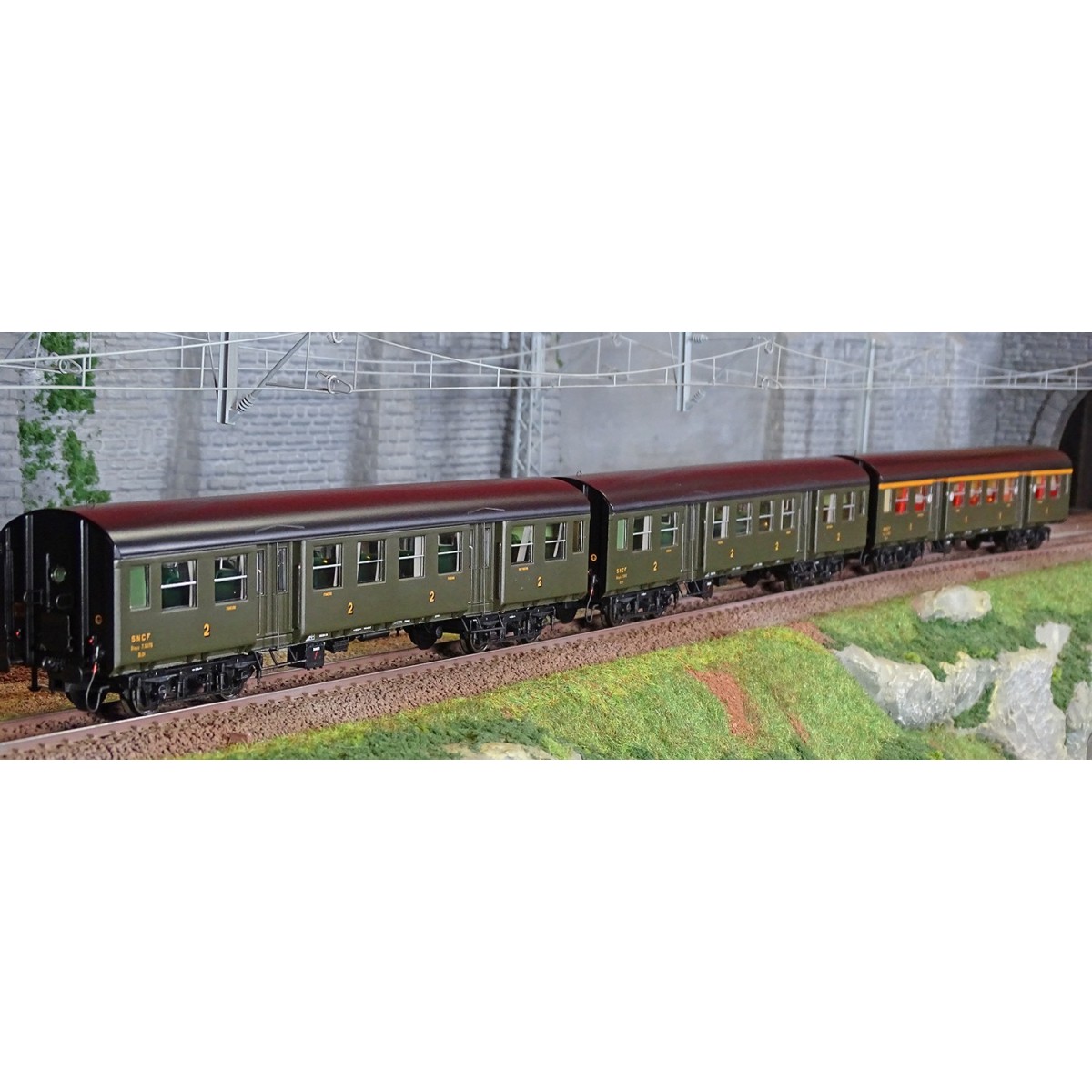 EPM 41.33.09 Set of 3 Romilly coaches, Atmyp + Btmyfp + Btmyp, blac...