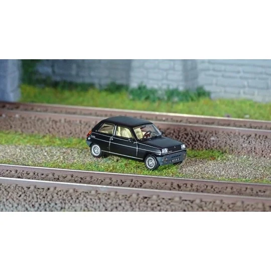 Ree Modeles CB165 Voiture Renault R5 Alpine Turbo 1981, Noire Ree Modeles CB-165 - 1 CB-165-Ree Modeles CB165 Voiture Renault R5 Alpine Turbo 1981, Noire