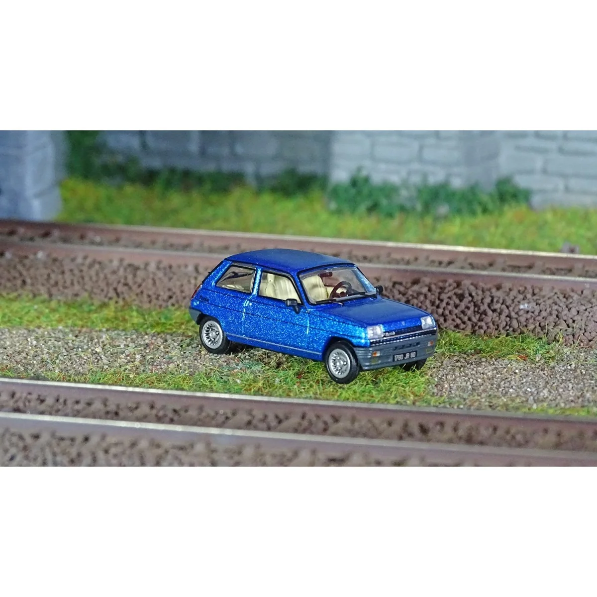 Ree Modeles CB166 Voiture Renault R5 Alpine Turbo 1981, Bleue Ree Modeles CB-166 - 1 Ree Modeles CB166 Voiture Renault R5 Alpine Turbo 1981, Bleue Ree Modeles CB-166 - 1