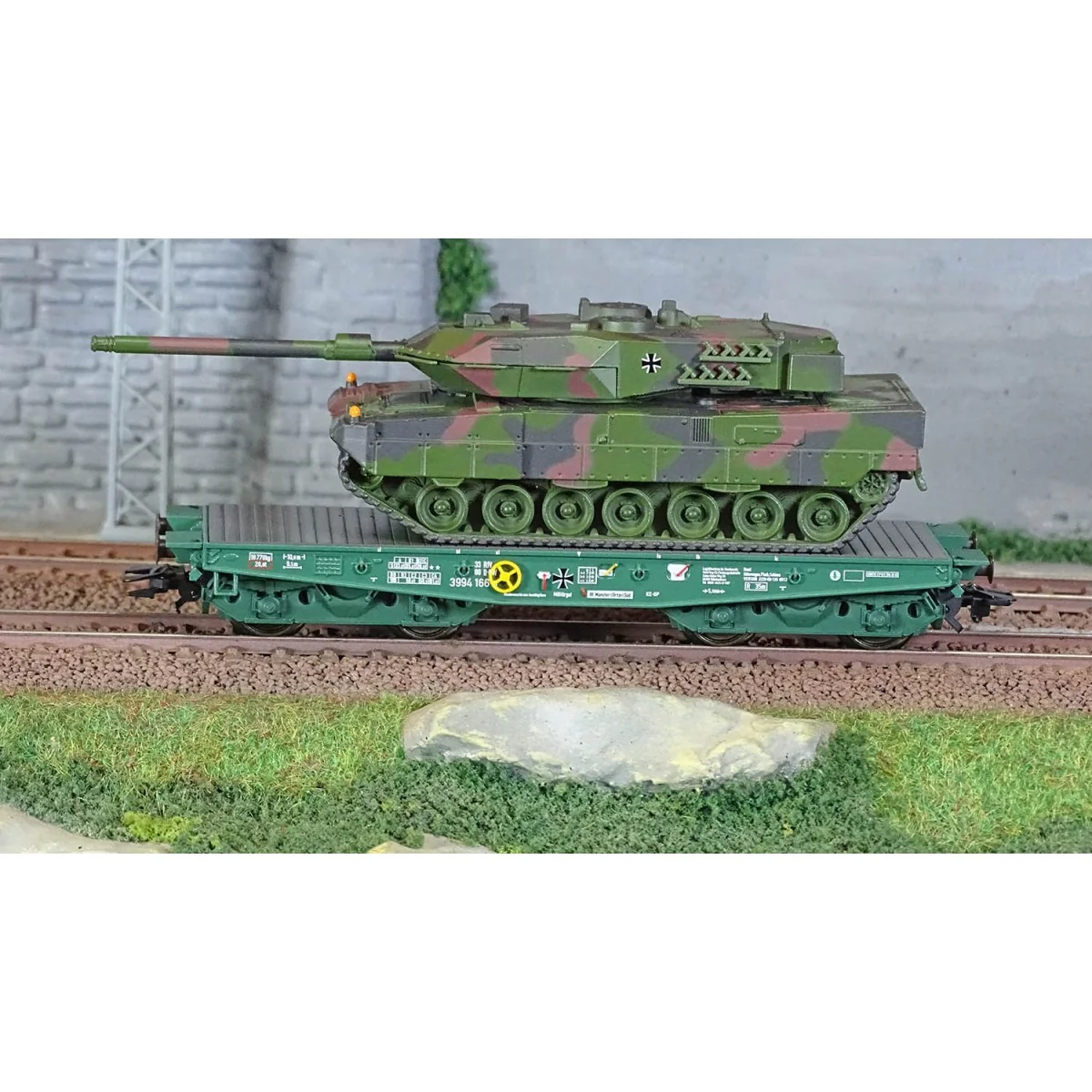 Marklin 48870 Rlmmps flat wagon for heavy load transport, DB, with ... Marklin 48870 Rlmmps flat wagon for heavy load transport, DB, with ...