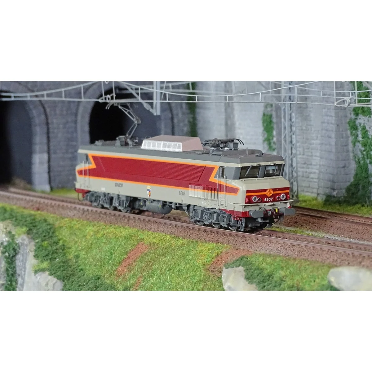 LS Models 10312 CC 6507 SNCF electric locomotive, Arzens, Nouille l...