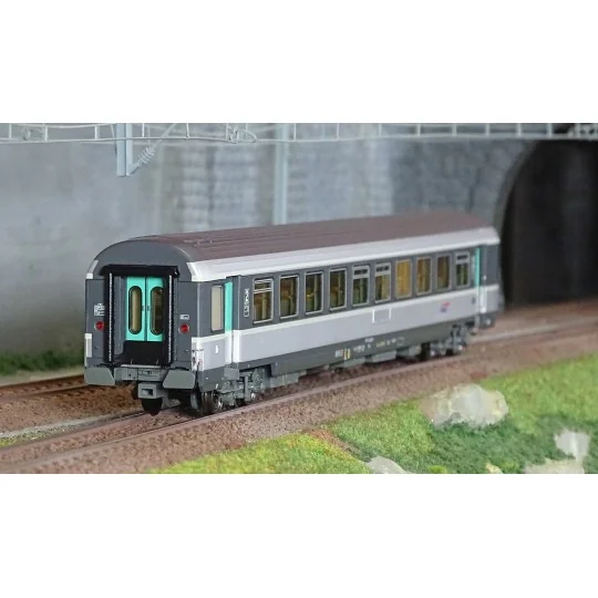 Lsm_40605-LS Models 40605 Voiture VTU Corail+, B10rtu, SNCF, logo casquette, éclairé