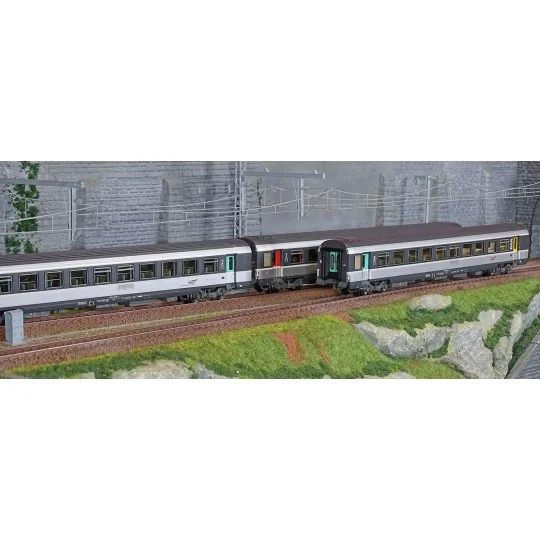 Lsm_41215-LS Models 41215 Set of 3 VTU coaches, B5rtux / A10rtu / B11rtu, Corail+ livery, SNCF, Casquette logo, illuminated