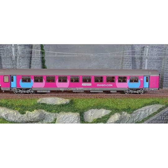 Lsm_40992-LS Models 40992 Set of 3 VTU B10/B11/B11 coaches, Ouigo, light grey roof, illuminated