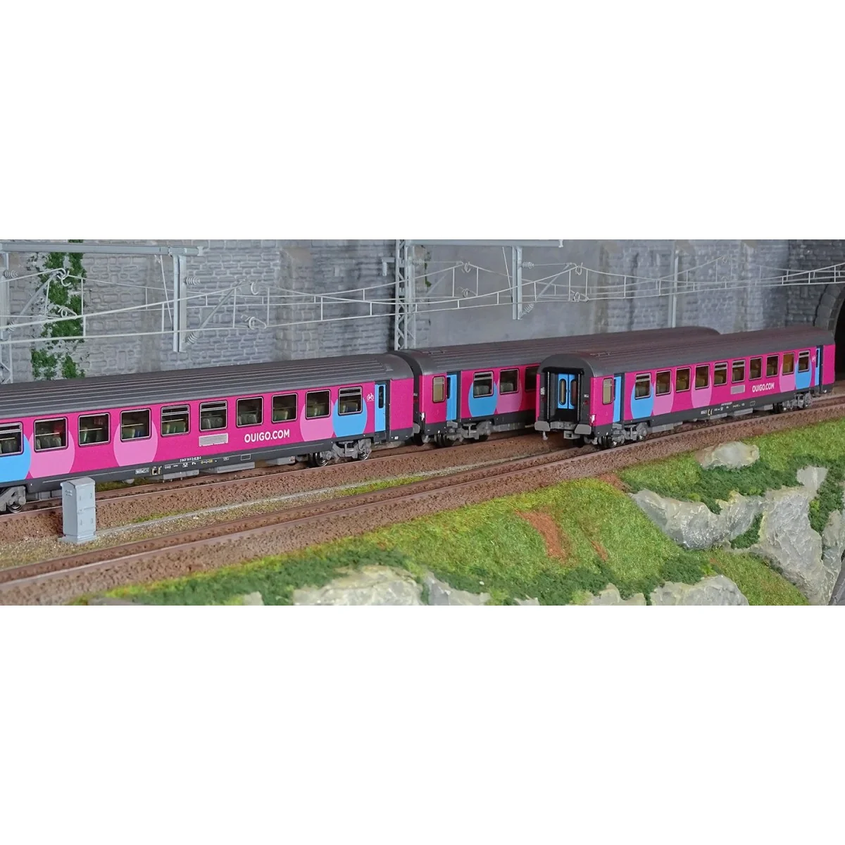 LS Models 40993 Set of 3 VTU B10/B11/B11 coaches, Ouigo, dark grey ...