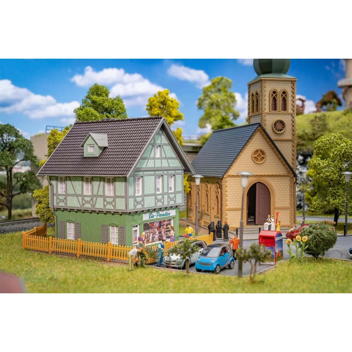 Faller 190038 Model Kit, Promotional Set Village Life - Faller_190038
