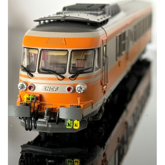 EPM_E.22.15.04-EPM E.22.15.04 Complete RTG train set No. 37, Concrete Grey 804 and Chamois 432, Tours and Caen coat of arms