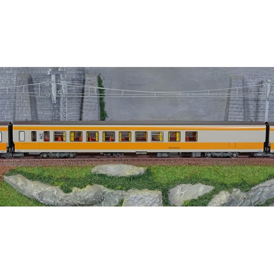 EPM_E.22.15.04-EPM E.22.15.04 Complete RTG train set No. 37, Concrete Grey 804 and Chamois 432, Tours and Caen coat of arms